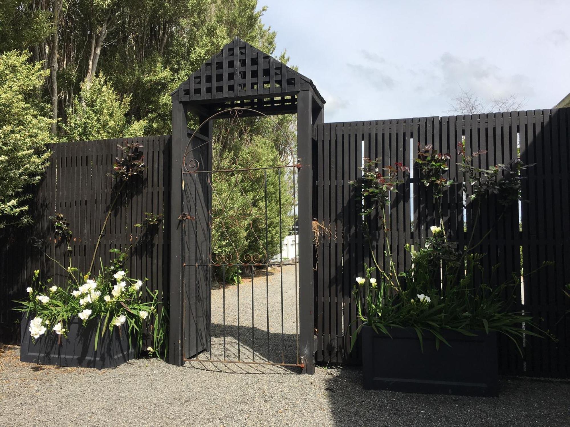 Aylstone Martinborough Hotel Buitenkant foto