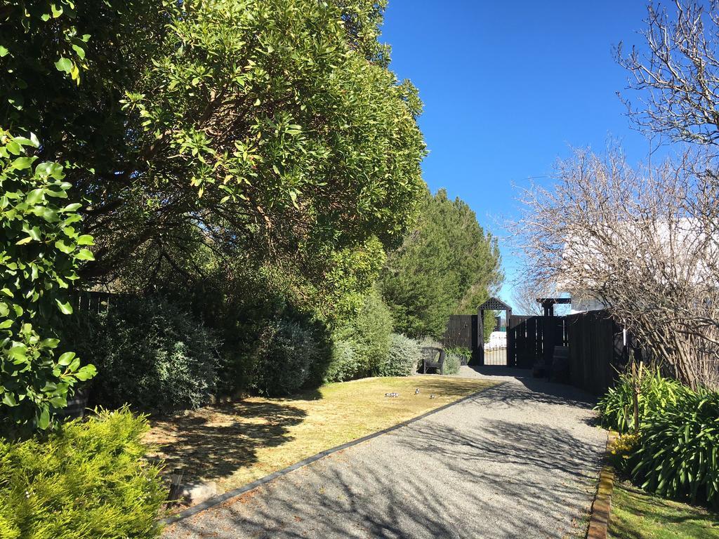 Aylstone Martinborough Hotel Buitenkant foto