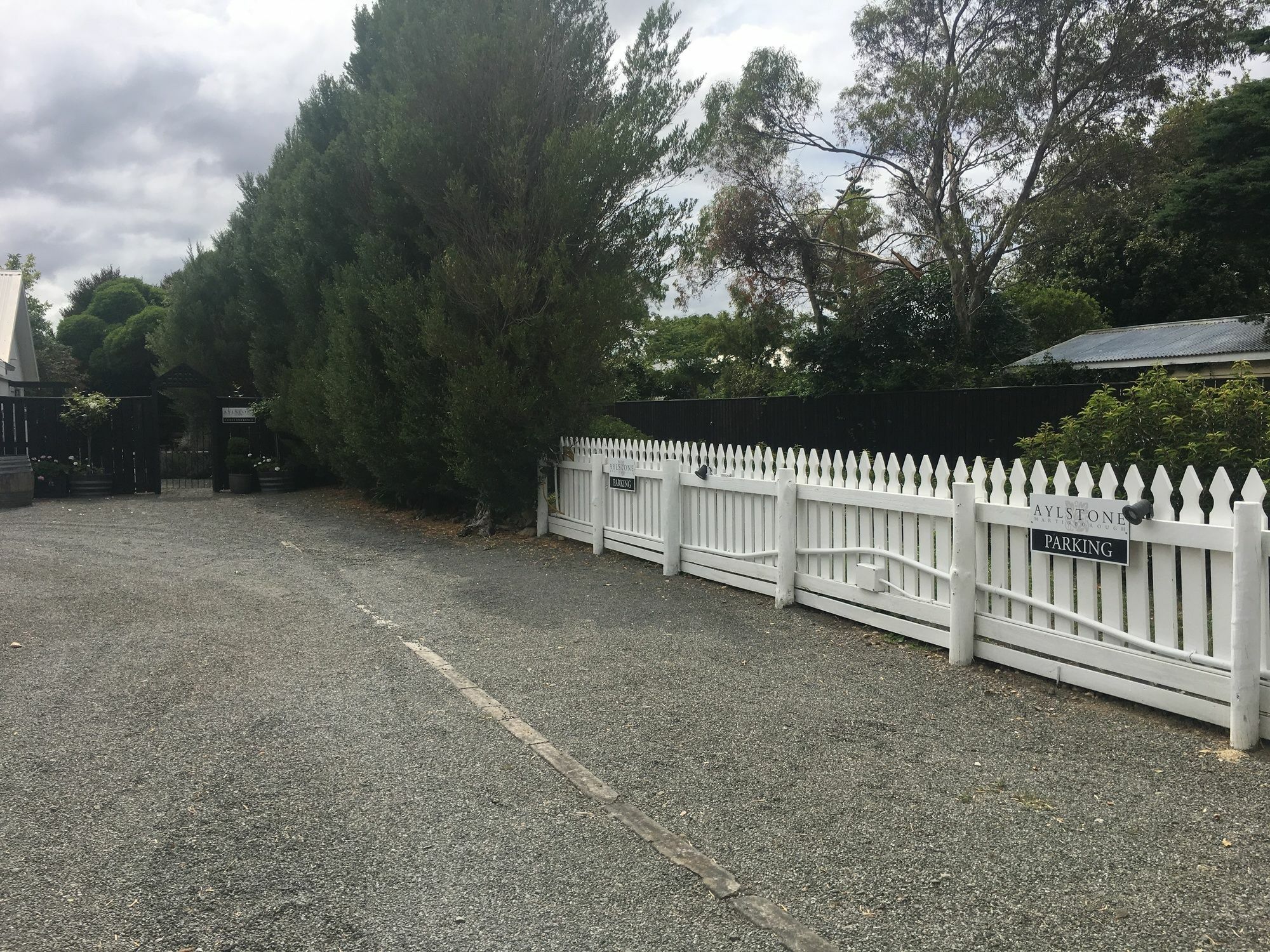 Aylstone Martinborough Hotel Buitenkant foto